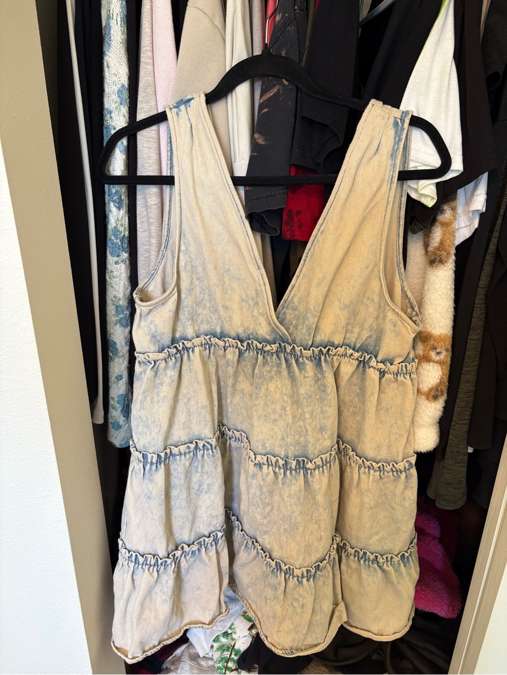 entro Light Blue Washed Tiered V-Neck Sleeveless Tunic